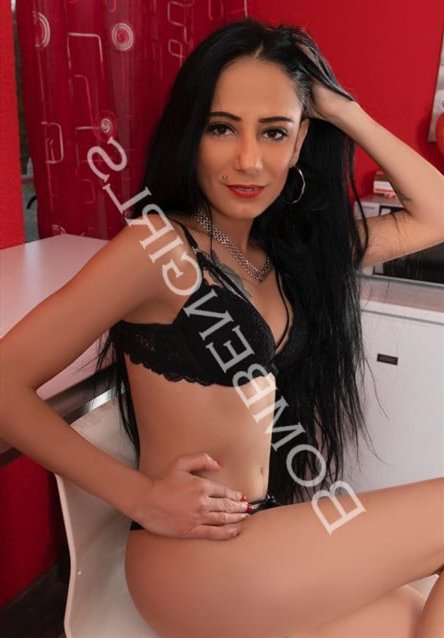 Konul, escort in München - 13098